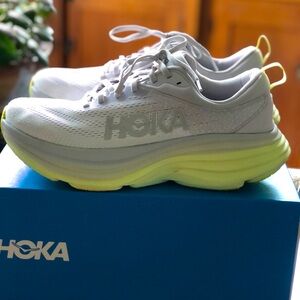 Women’s Bondi 8 Hokas Size 8.5 B, Like New, Nimbus Cloud/Luminary Green